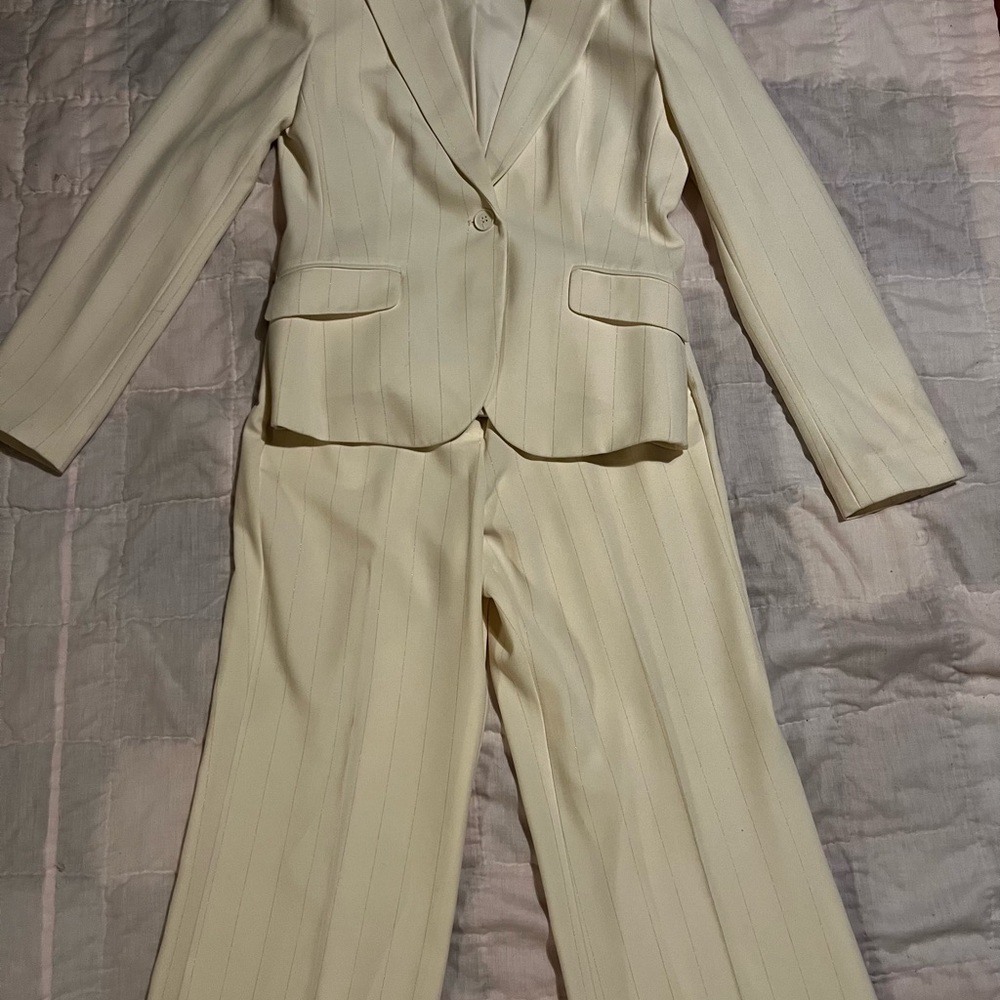 Jones New York Light Yellow Pinstripe Pantsuit